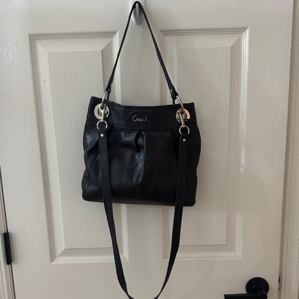 Coach Elegant Black Shoulder Bag